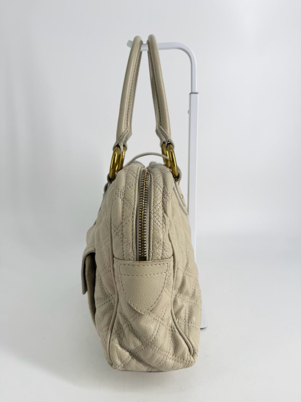 MARC JACOBS Cream Leather Quilted Purse