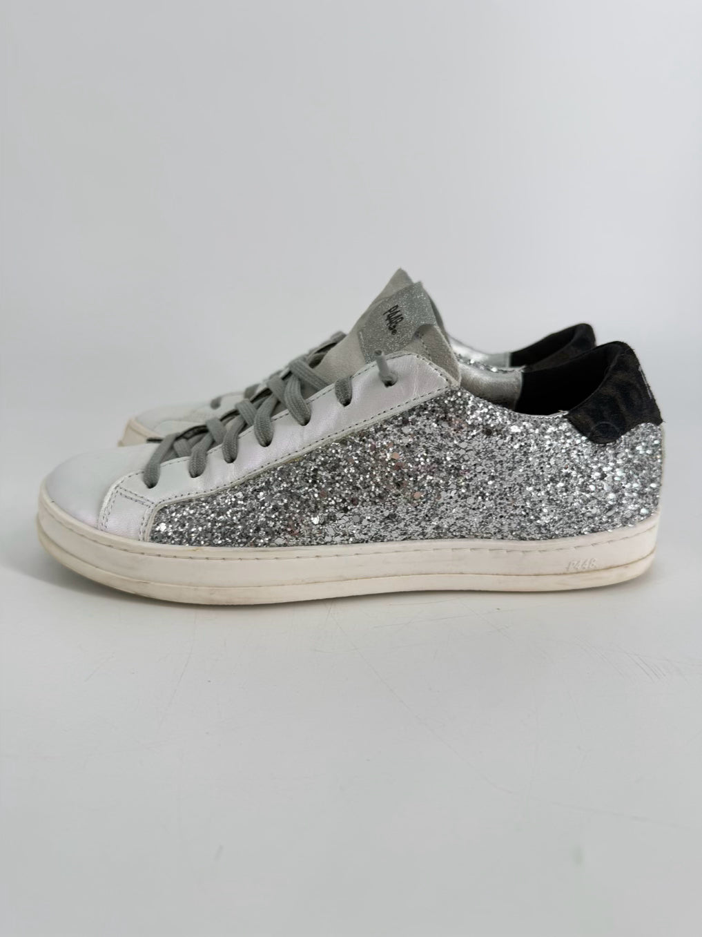 P448 Size 38 Silver Sparkle Casual Shoes NWOT