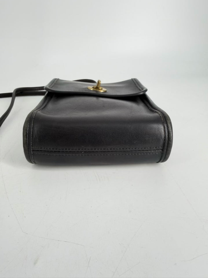 VINTAGE COACH Black Leather Crossbody Bag