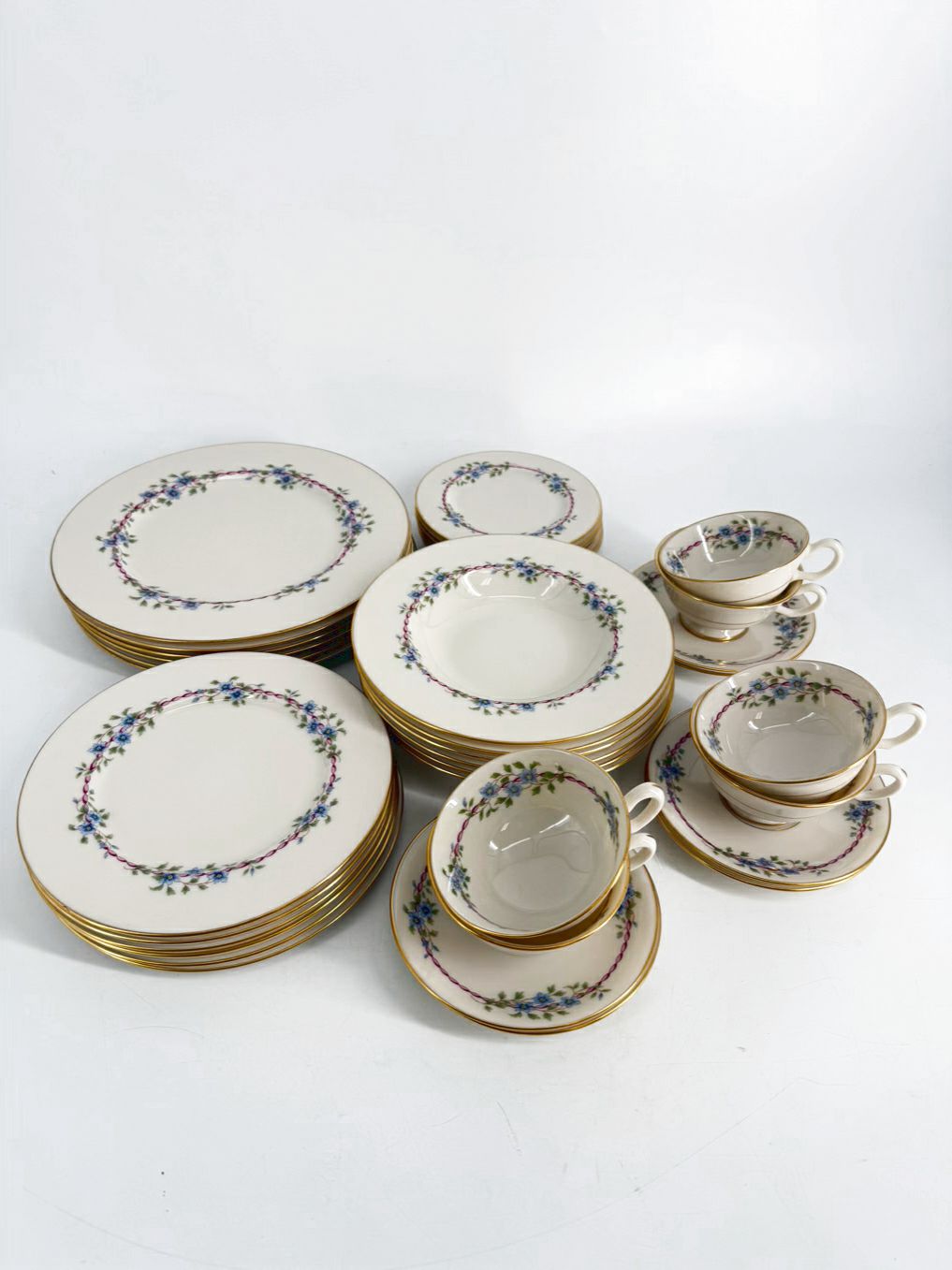 LENOX White, Pink & Blue China Belvidere 6 Piece Dinnerware Setting For 8