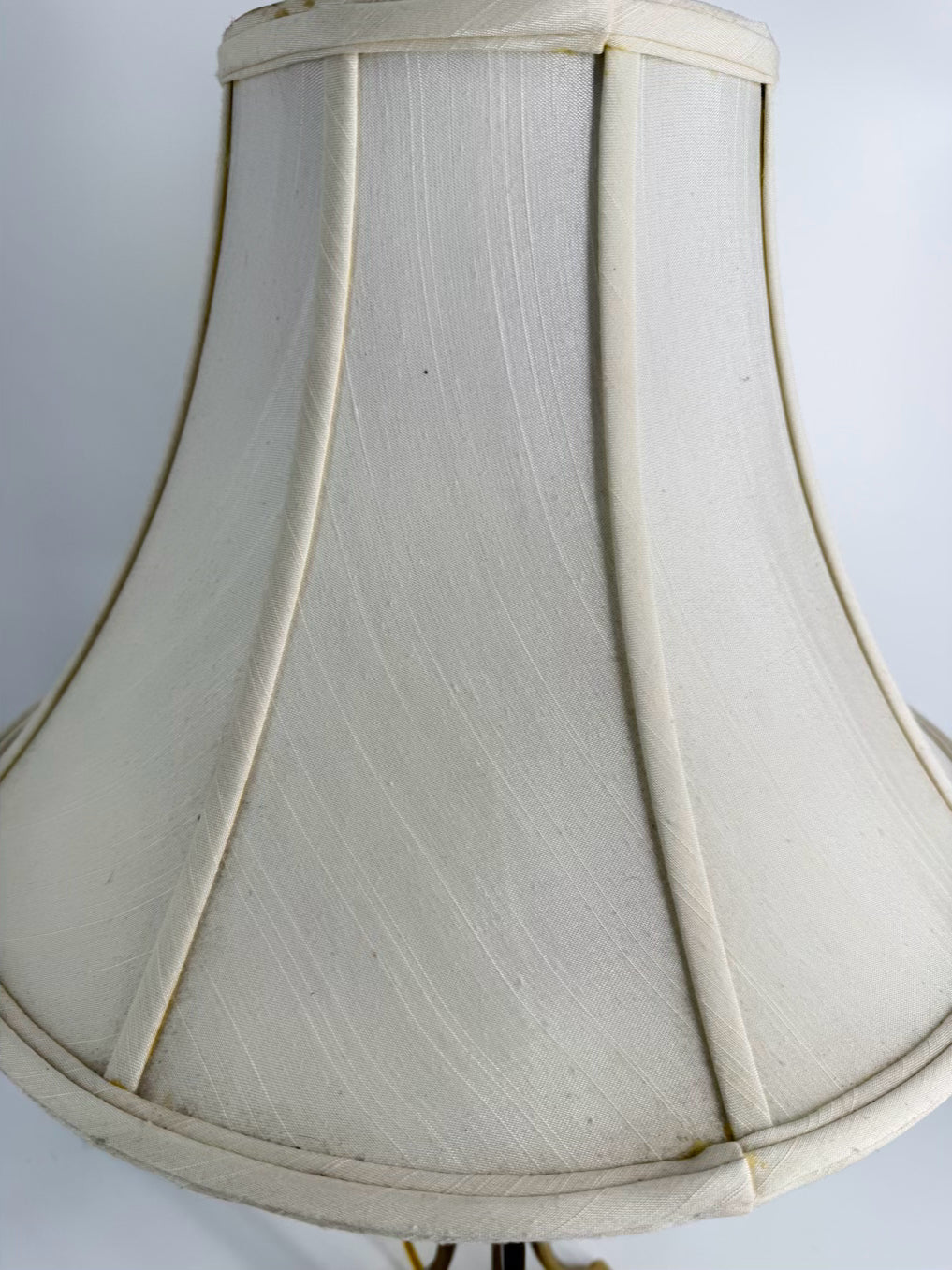 LENOX Tracery Ivory Brass & China Table Lamp w/ Shade