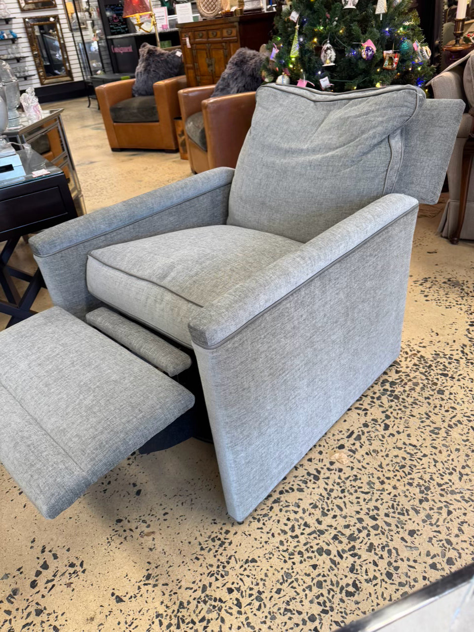 LEE INDUSTRIES Gray Swivel Recliner Chair