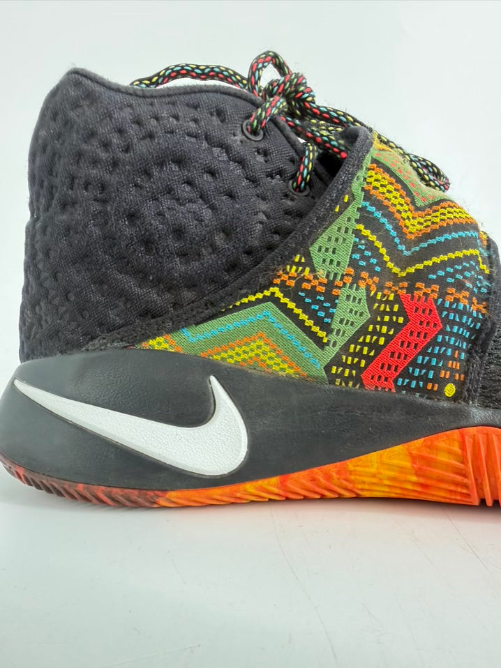 NIKE Size 10 Black & Multi Colored Textile Sneakers