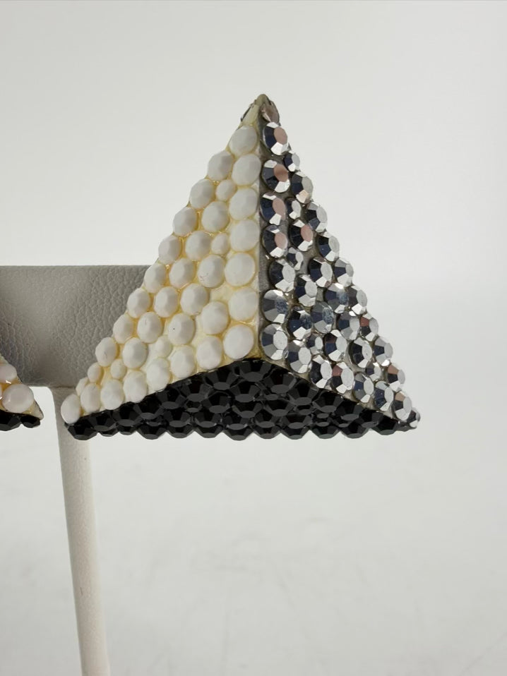 VINTAGE RICHARD KERR Black, White, & Grey Triangle Art Deco Clip on Earrings