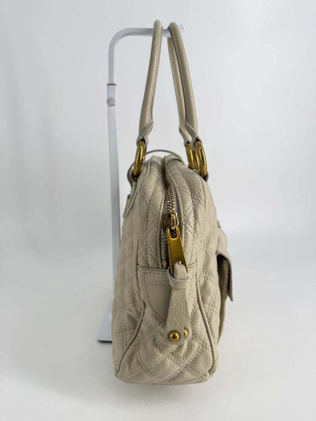 MARC JACOBS Cream Leather Quilted Purse