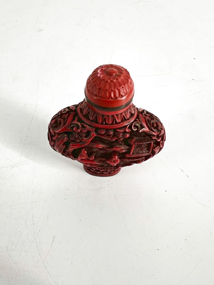 Red Cinnabar Snuff Bottle