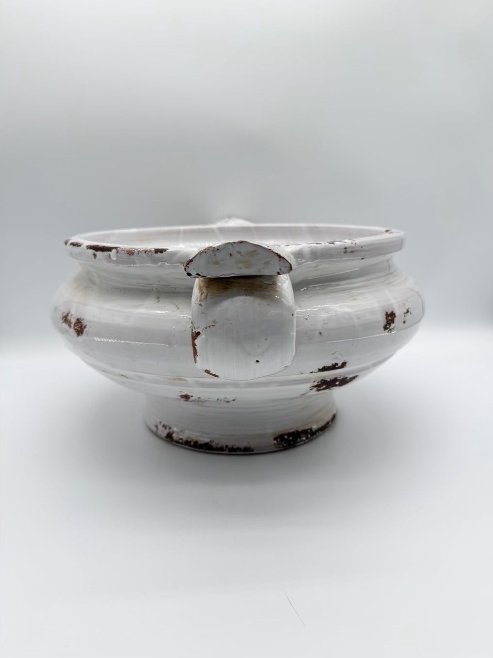 SIGNED FORTUNITA Olenonde Taddei White Pottery Large Round Bowl w/ Handles