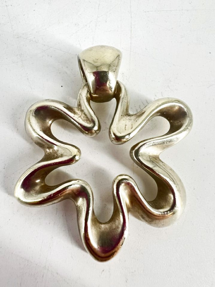 SIMON SEBBAG Sterling Flower Pendant