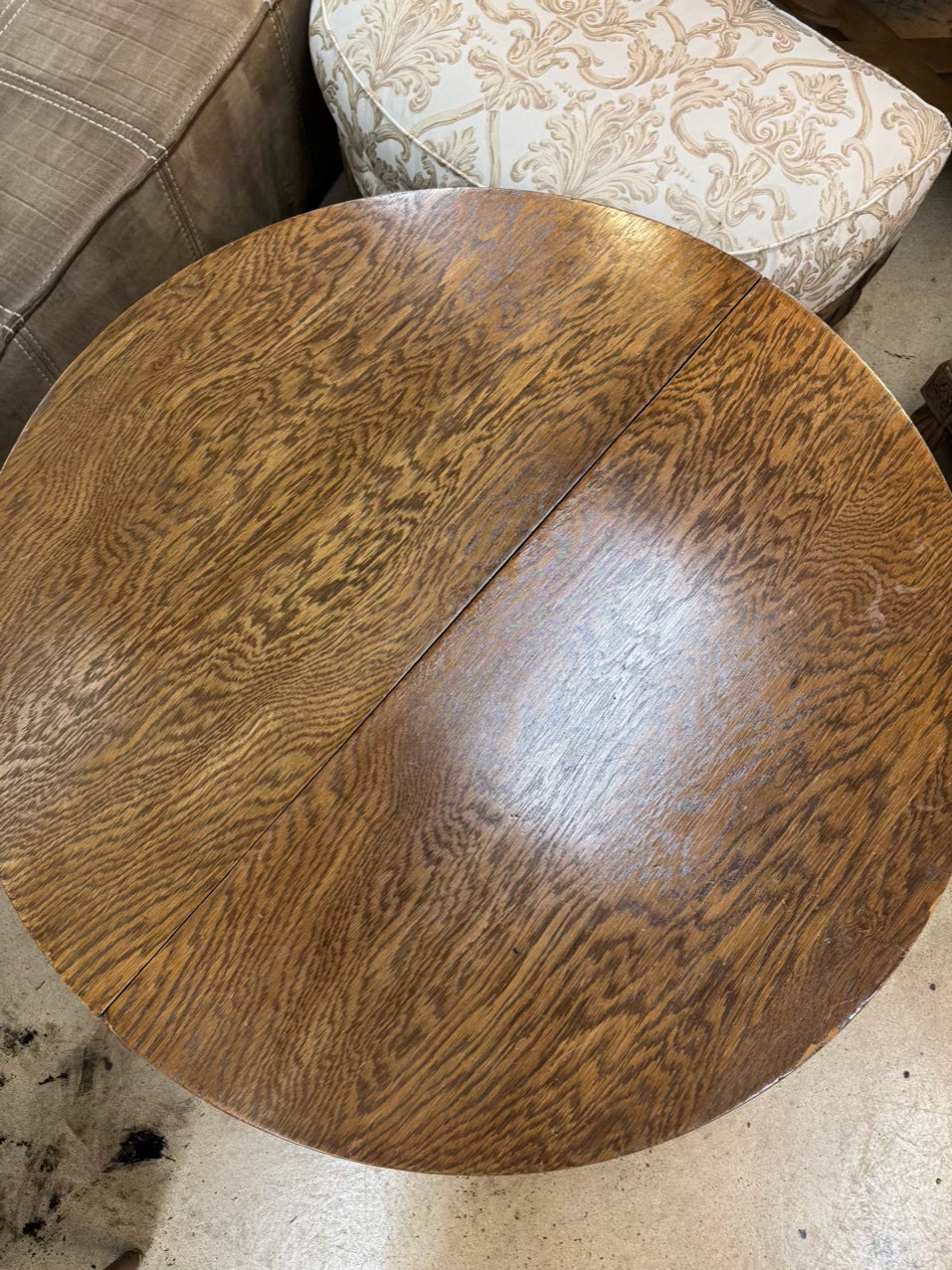 ANTIQUE Oak Round Coffee Table