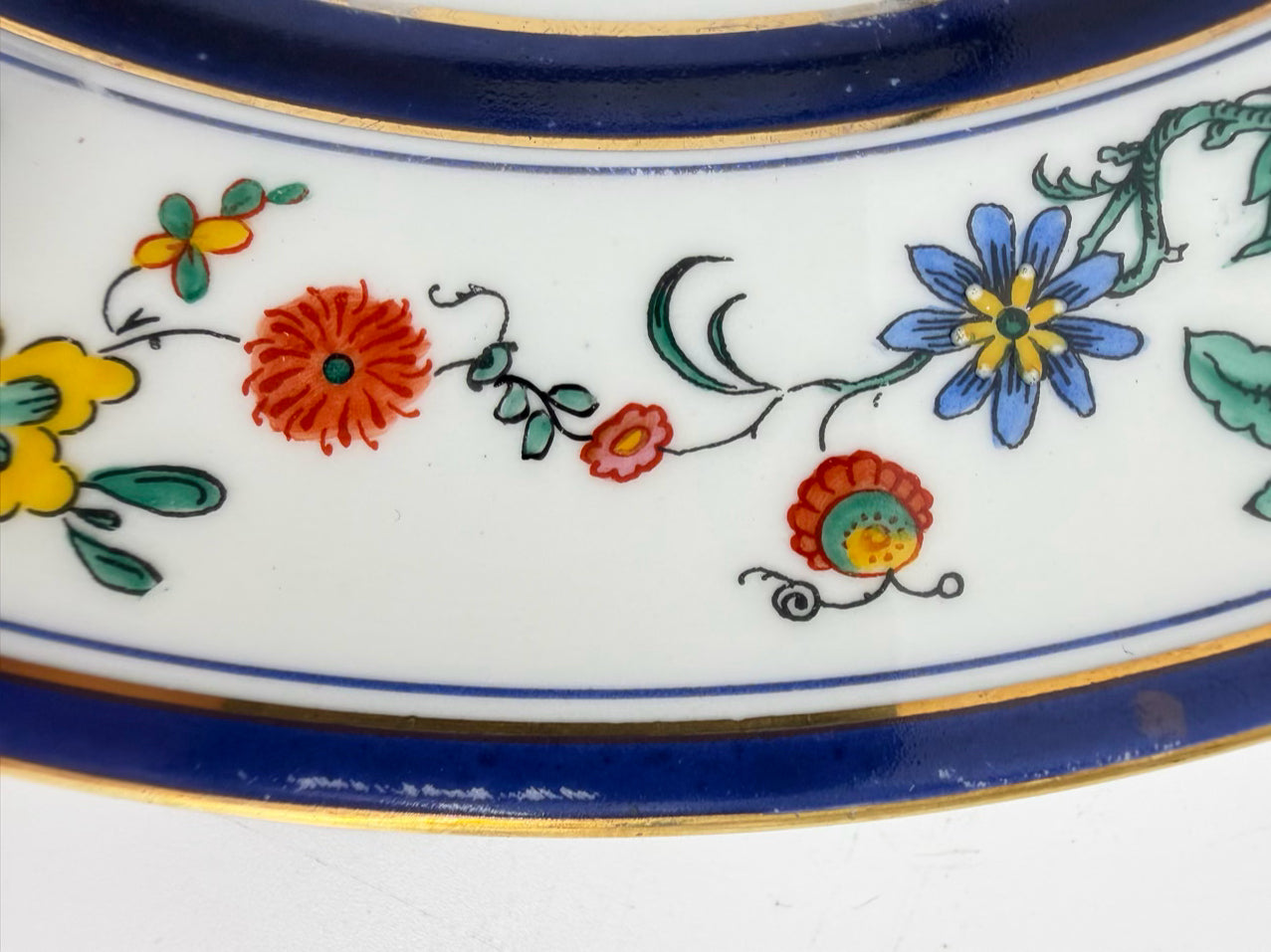 G.AHRENFELDT White, Navy, Rust & Gold China Set of 12 Dinner Plates
