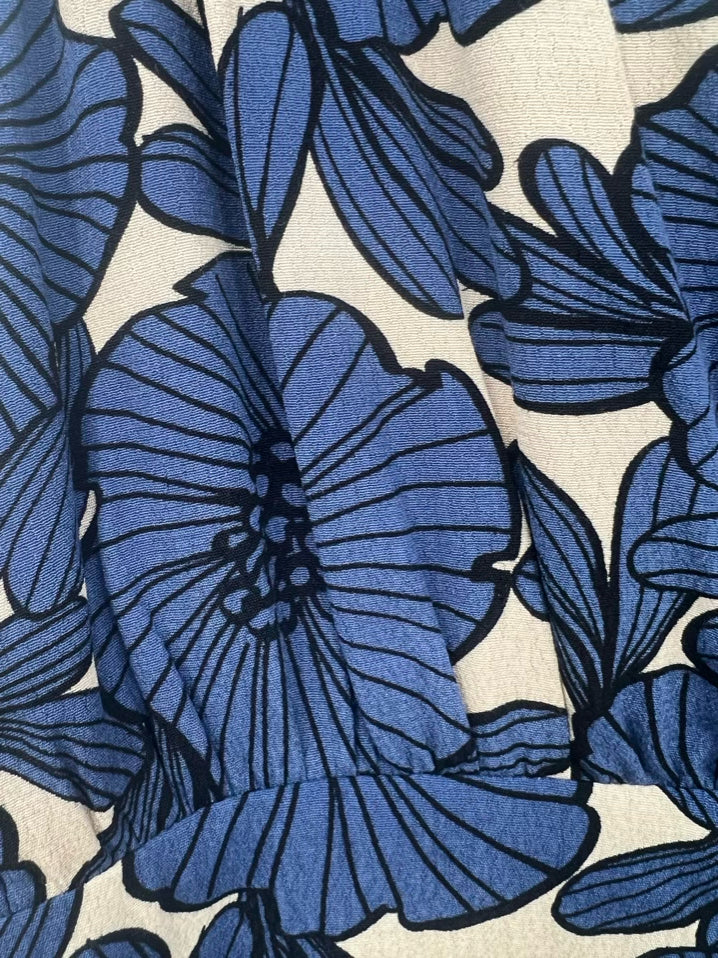 TRAFFIC PEOPLE Size M Dark Blue Floral Sleeveless Dress