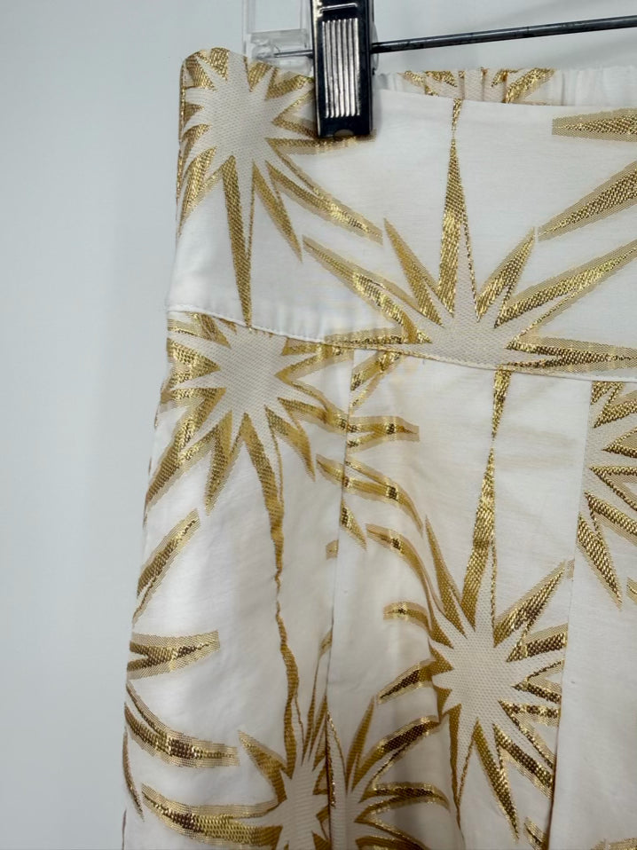 EMILY MCCARTHY Size M Cream & Gold Shorts